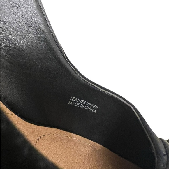 TAHARI  black leather suede high heels with a ruffled side detail pointed toe - Picture 11 of 13